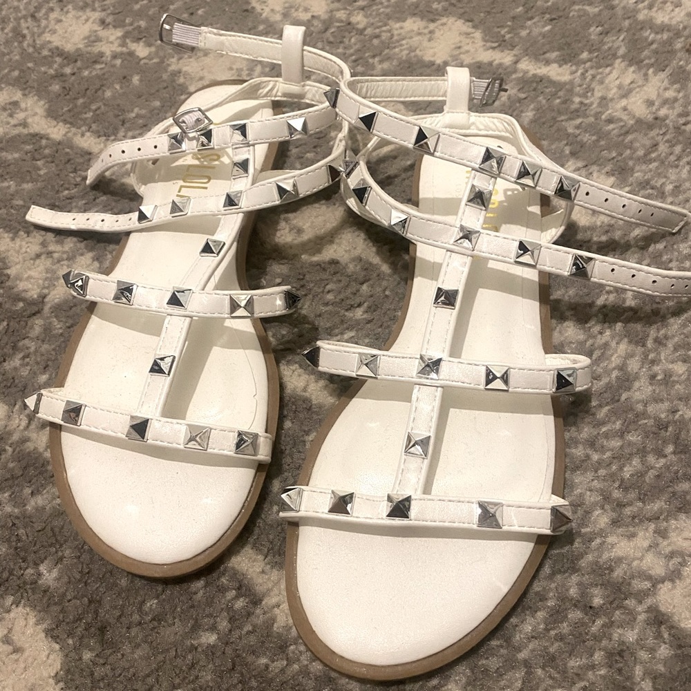 Miss Lola Sandals
